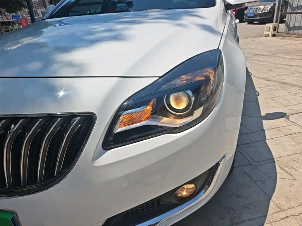 Buick Regal 2017 — фото 24