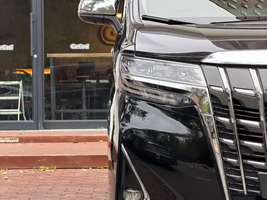 Toyota Alphard 2018 — фото 7