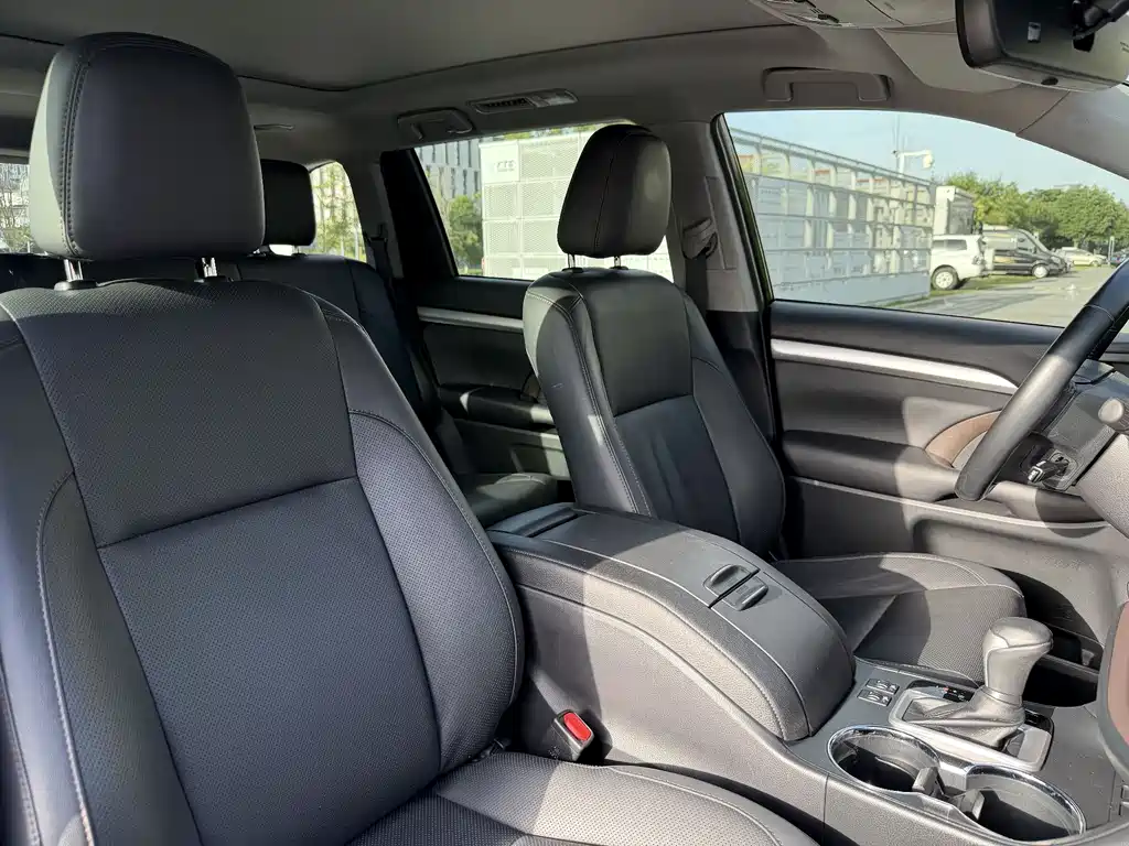 Toyota Highlander 2019 — фото 24