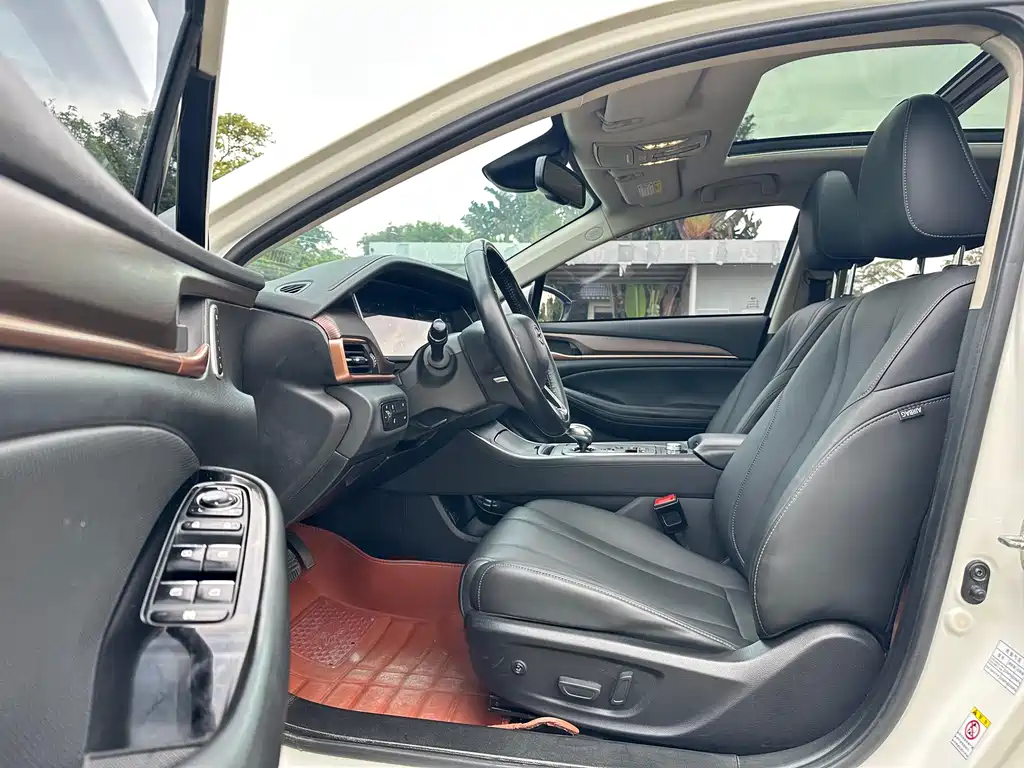GAC Motor Trumpchi GA6 2019 — фото 12