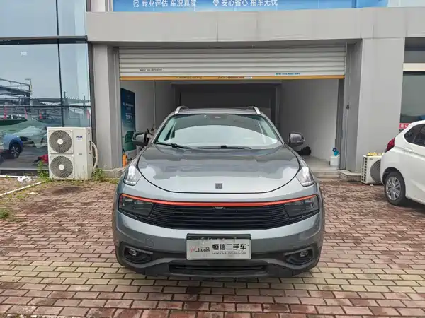 Lynk & Co 01 2019