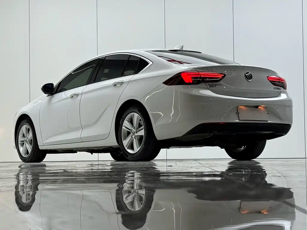 Buick Regal 2020 — фото 14