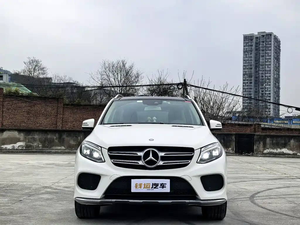 Mercedes-Benz GLE 2017 — фото 6