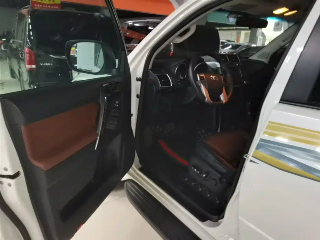 Toyota Prado 2017 — фото 12