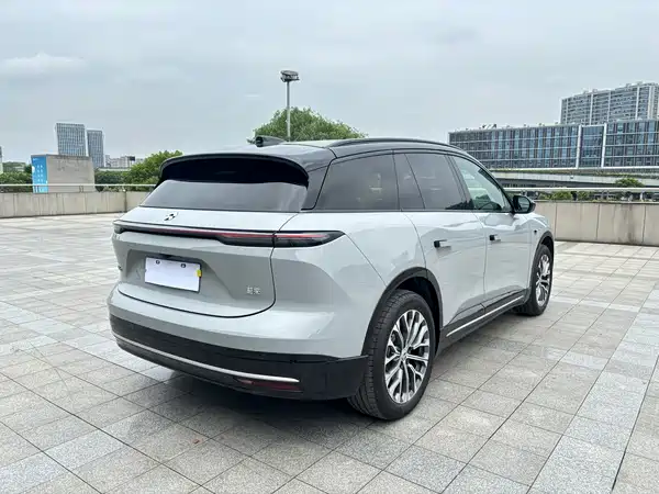 NIO ES6 2025