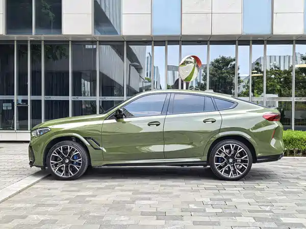 BMW X6 M 2022