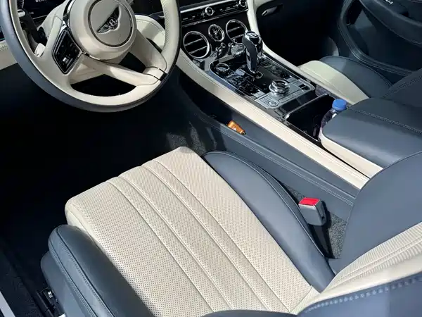 Bentley Continental 2020