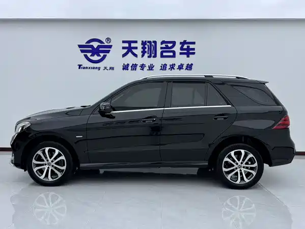 Mercedes-Benz GLE 2017