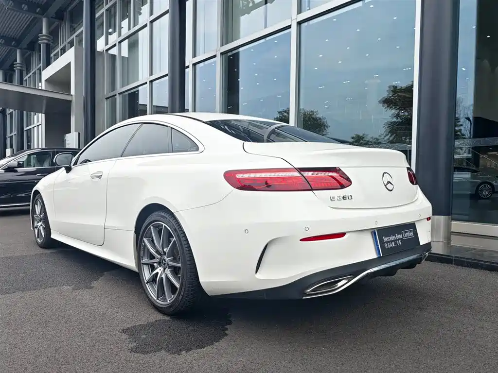 Mercedes-Benz E-Class 2023 — фото 3