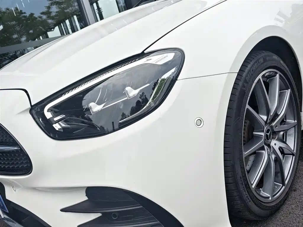 Mercedes-Benz E-Class 2023 — фото 6