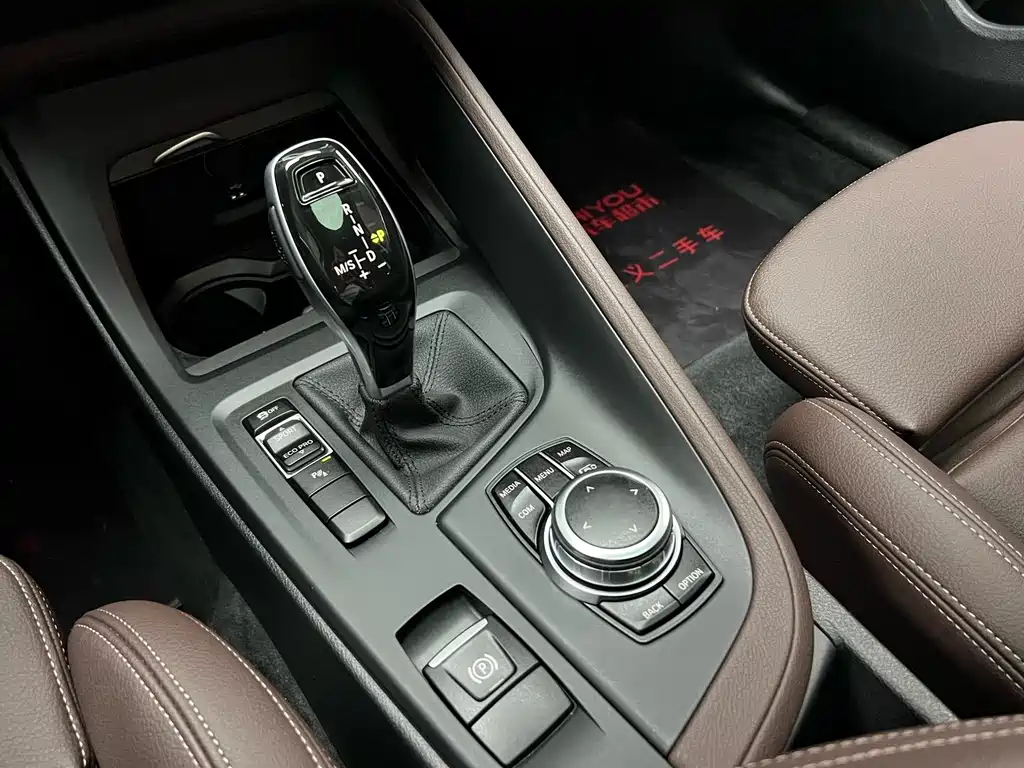 BMW X1 2022 — фото 15