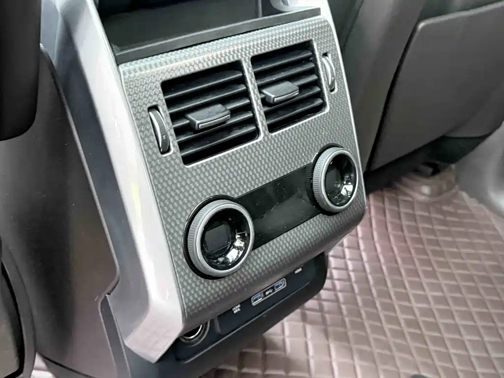 Land Rover Range Rover Sport 2018 — фото 13