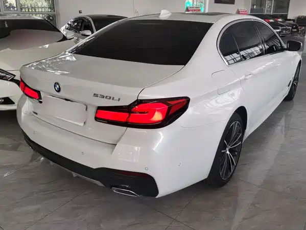BMW 5 Series 2023