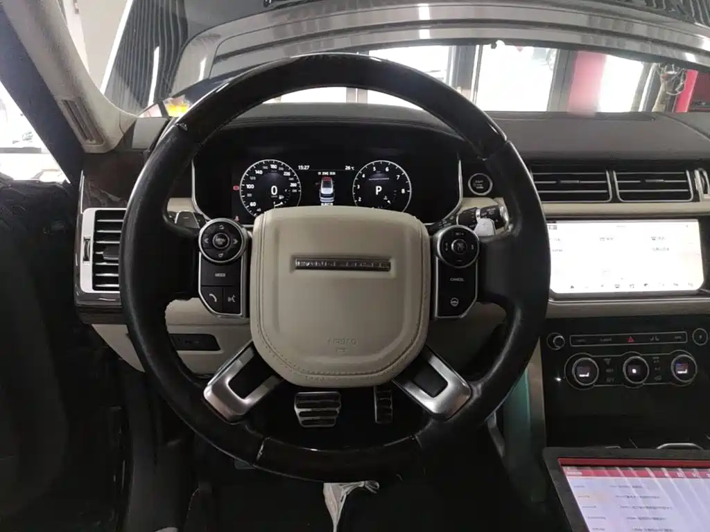 Land Rover Range Rover 2017 — фото 7