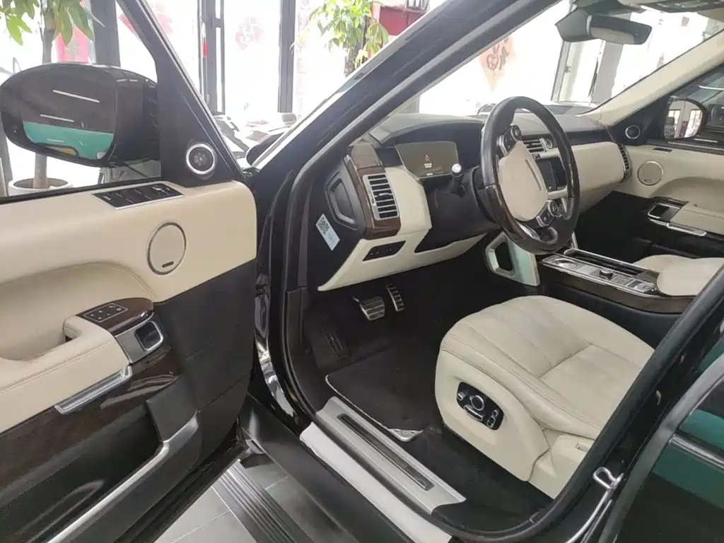 Land Rover Range Rover 2017 — фото 12