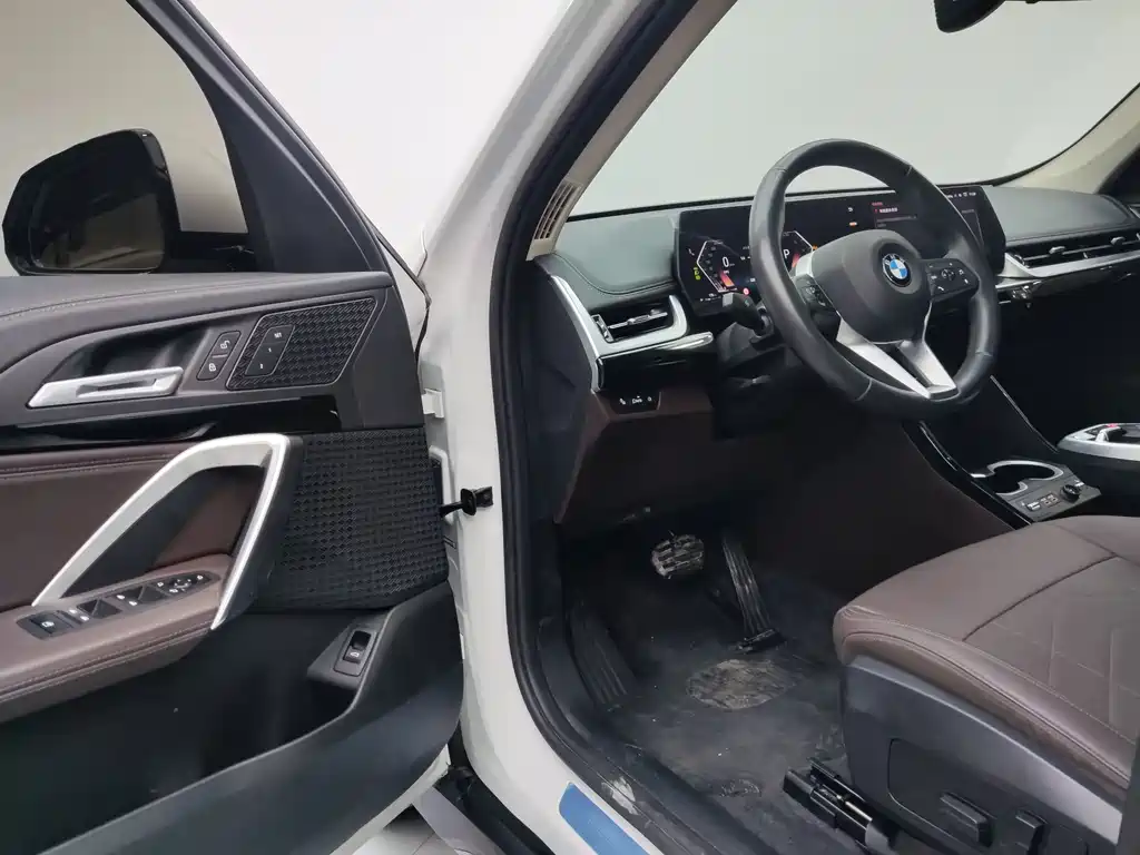 BMW X1 2023 — фото 11