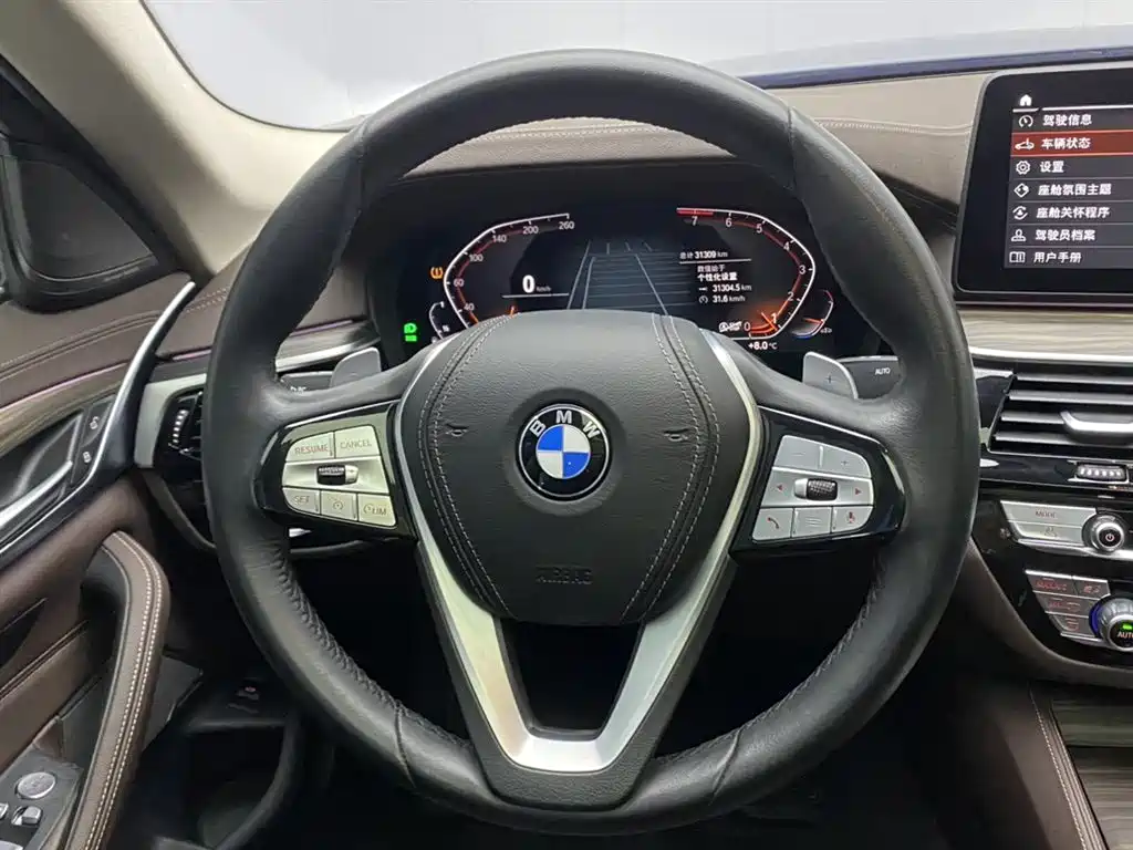 BMW 5 Series 2023 — фото 14