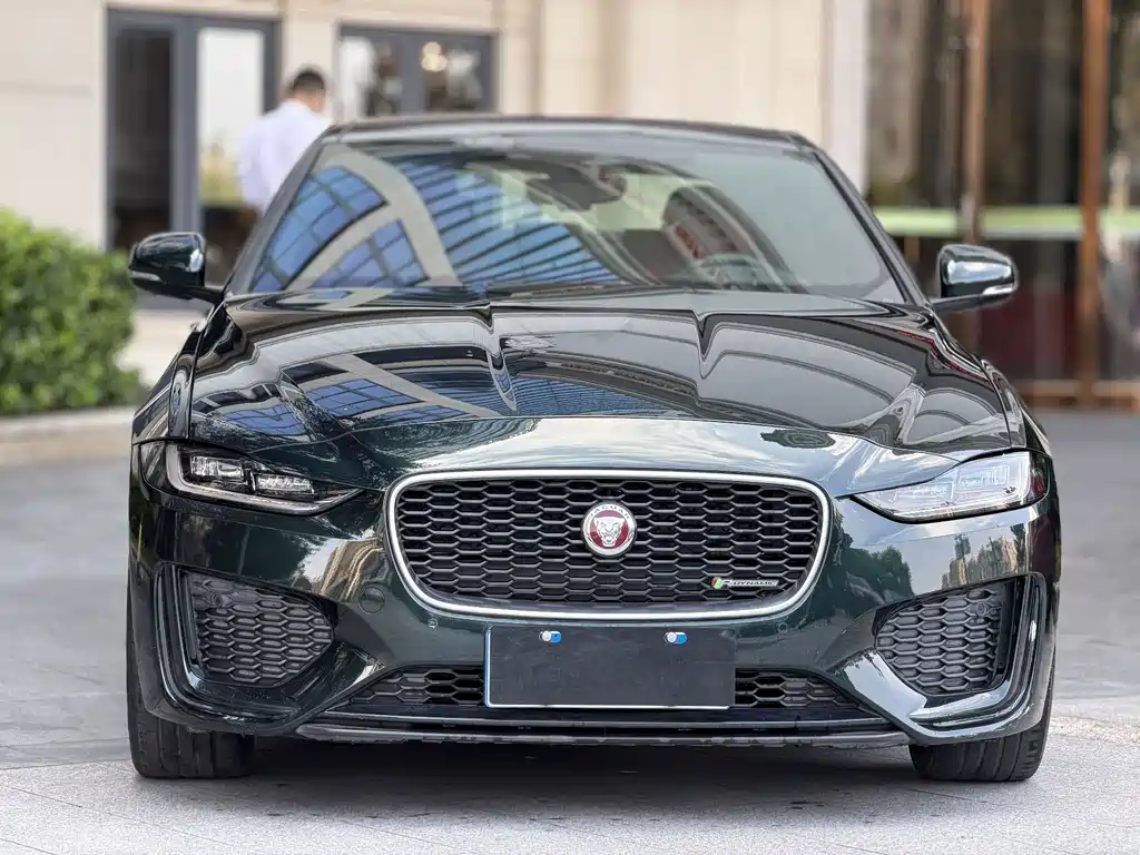 Jaguar XEL 2023 — фото 2