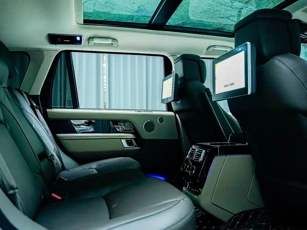 Land Rover Range Rover 2022 — фото 10