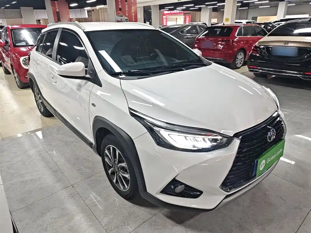 Toyota Yaris L 2021 — фото 4