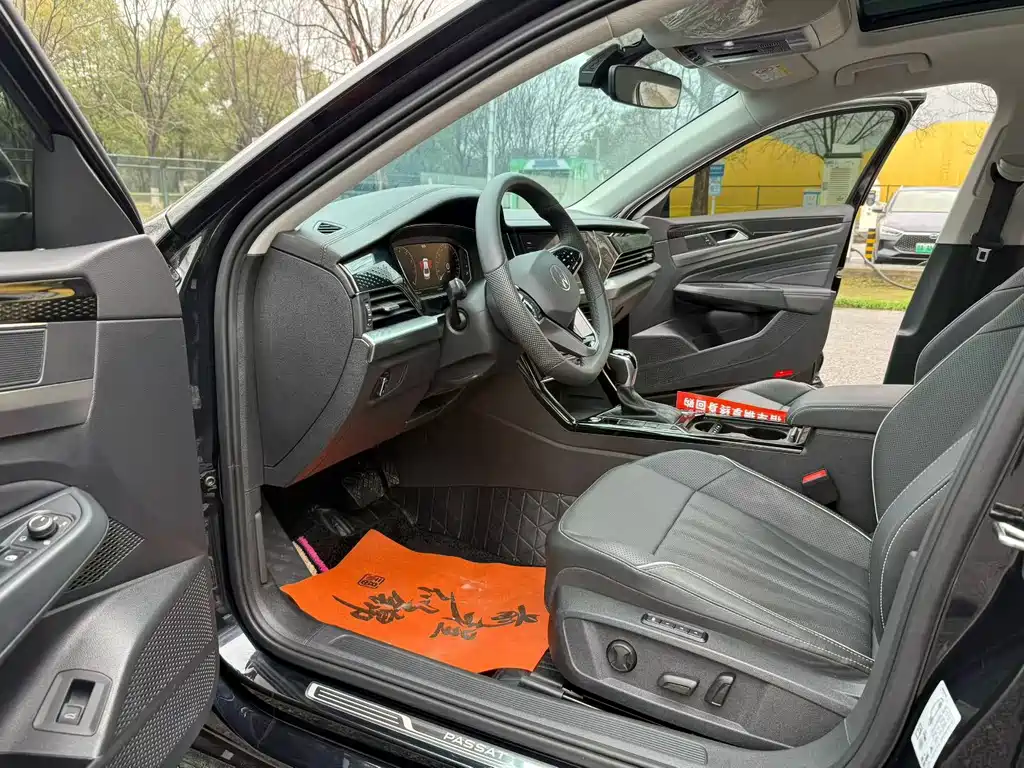 Volkswagen Passat 2024