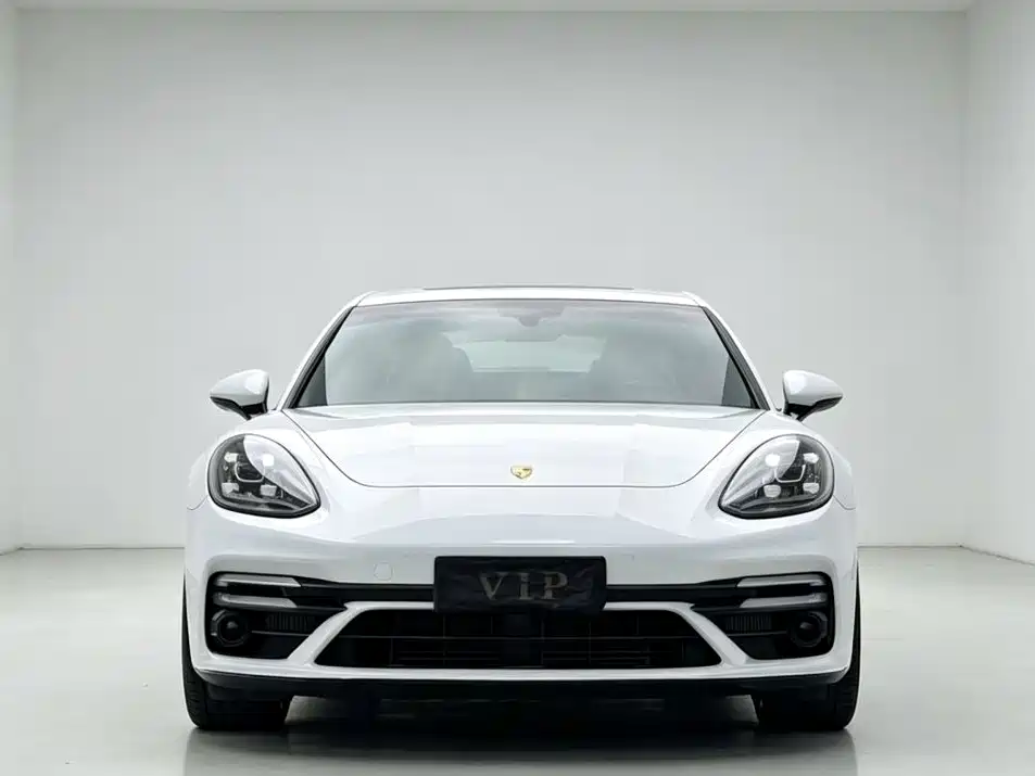 Porsche Panamera 2018 — фото 2