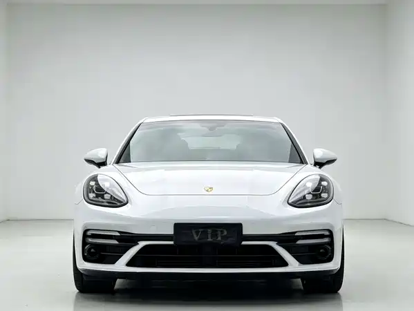 Porsche Panamera 2018