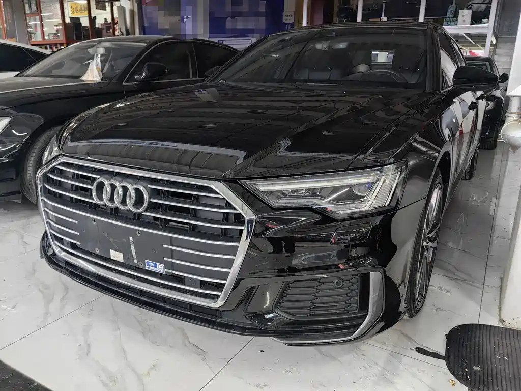 Audi A6L 2022 — фото 1