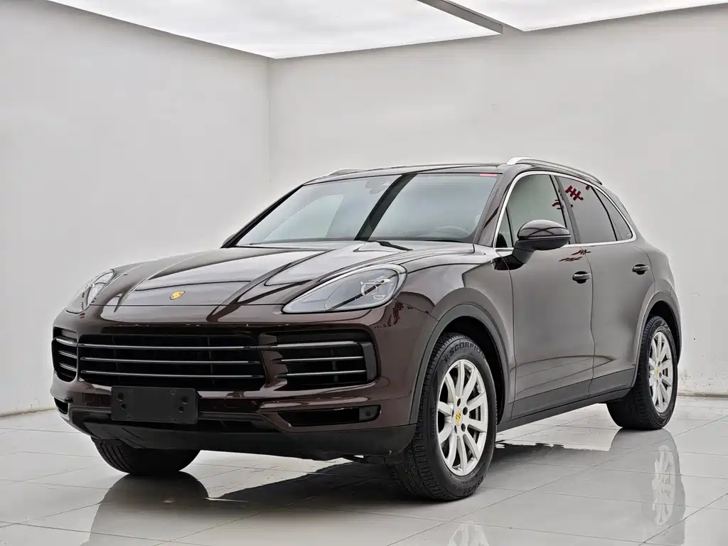Porsche Cayenne 2018 — фото 1
