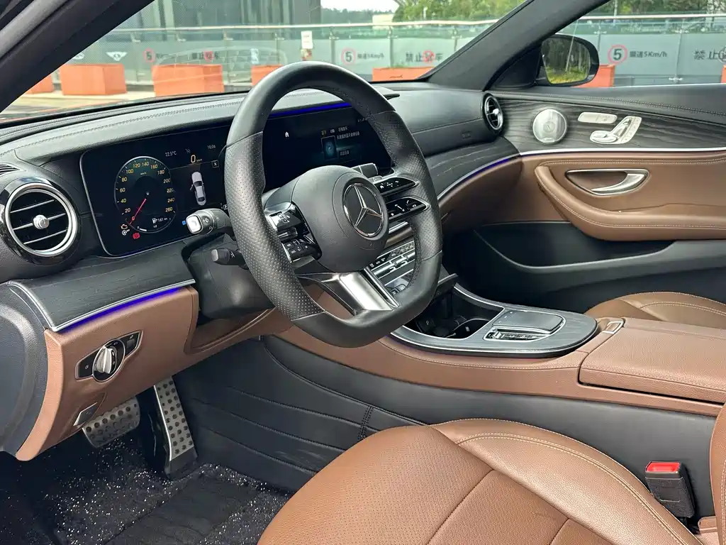 Mercedes-Benz E-Class 2021 — фото 10