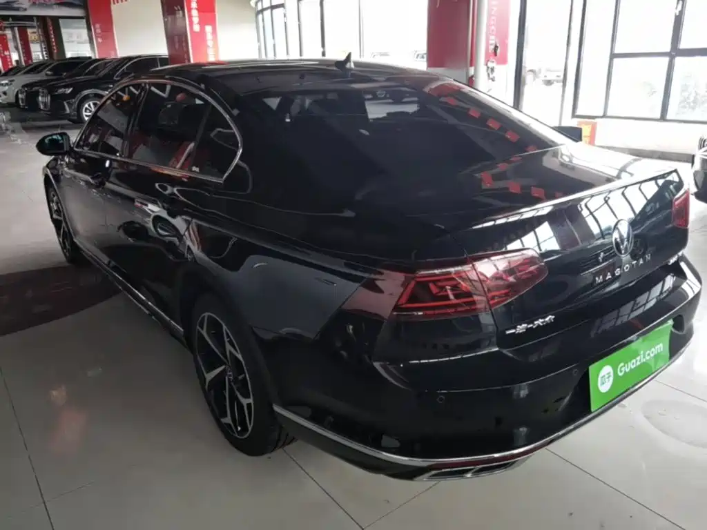 Volkswagen Magotan 2024