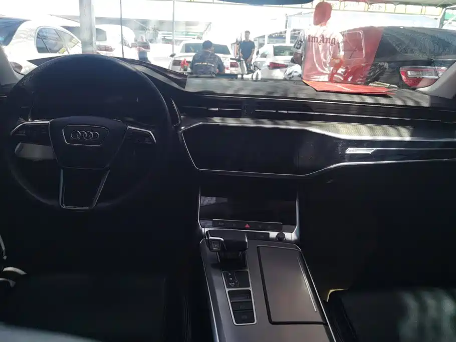 Audi A6L 2021 — фото 12