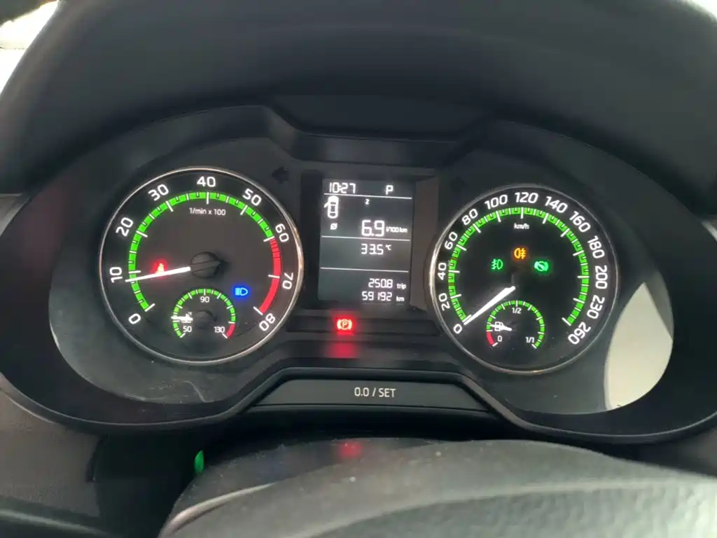 Skoda Octavia 2020 — фото 12