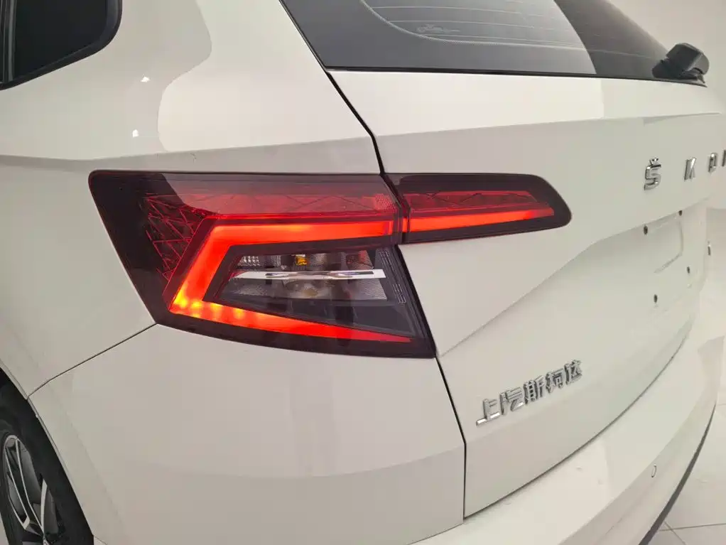 Skoda Karoq 2022 — фото 16