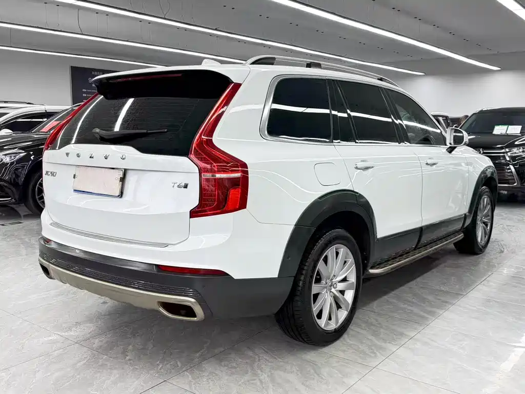 Volvo XC90 2016