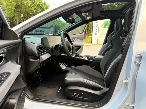 GAC Trumpchi Empow 2024