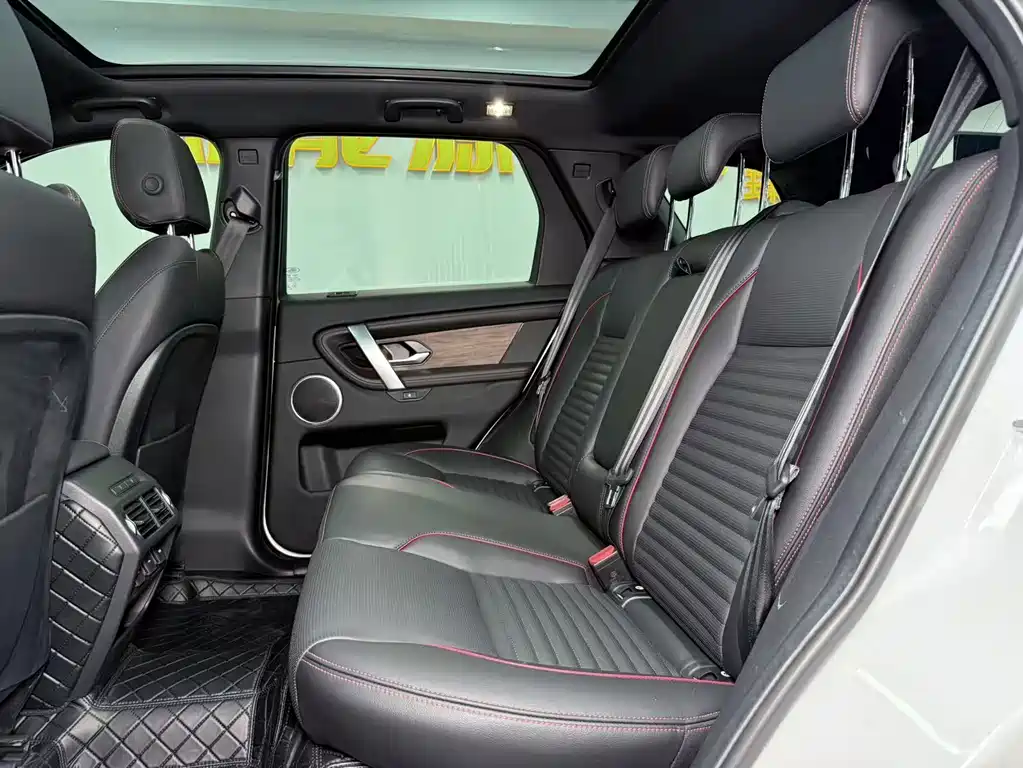Land Rover Discovery Sport 2023 — фото 15