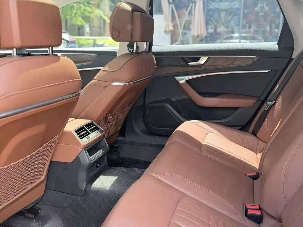Audi A6L 2020