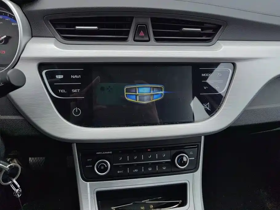 Geely Vision 2019 — фото 13