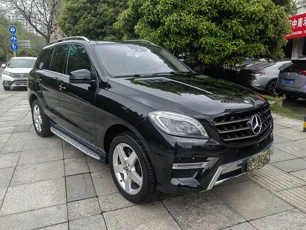 Mercedes-Benz M-Class 2013 — фото 1