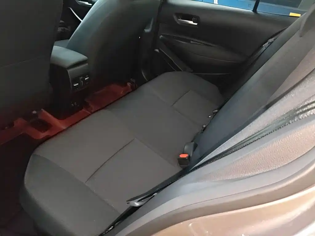 Toyota Corolla 2023 — фото 17