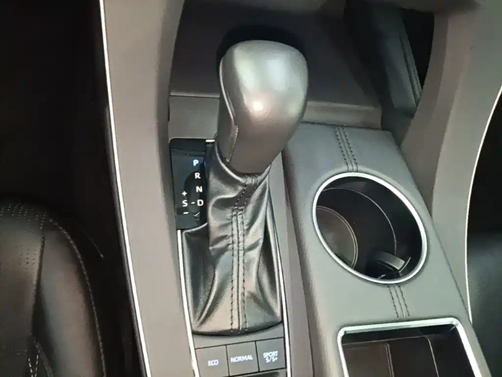 Toyota Avalon 2020 — фото 14