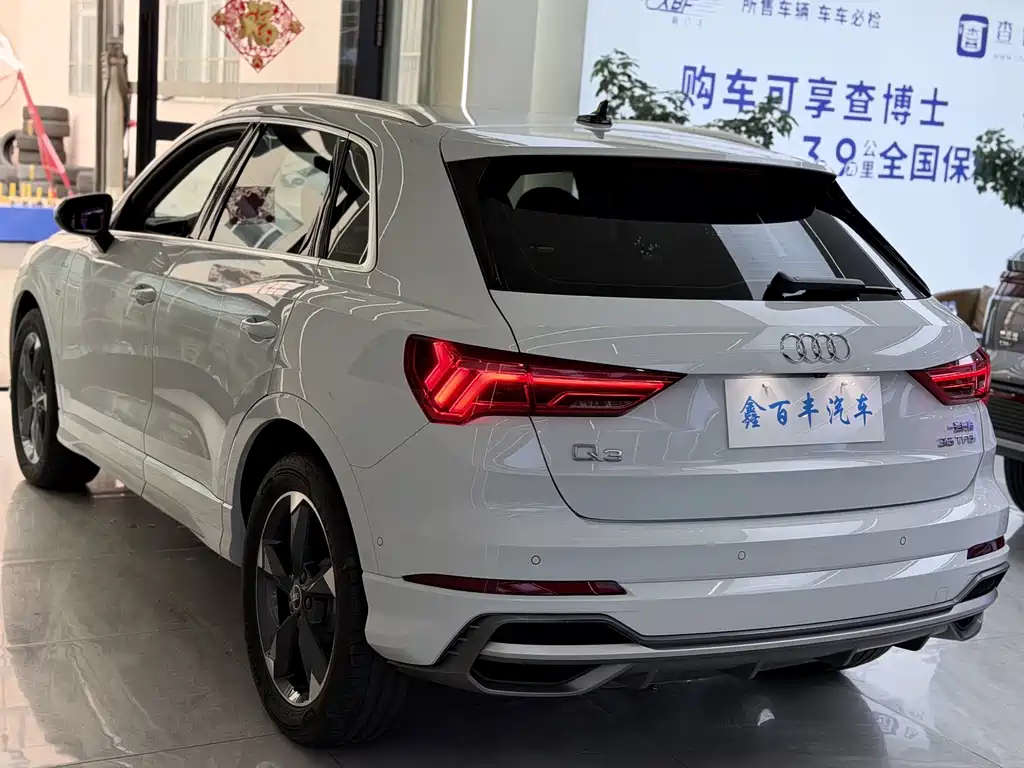 Audi Q3 2023 — фото 10