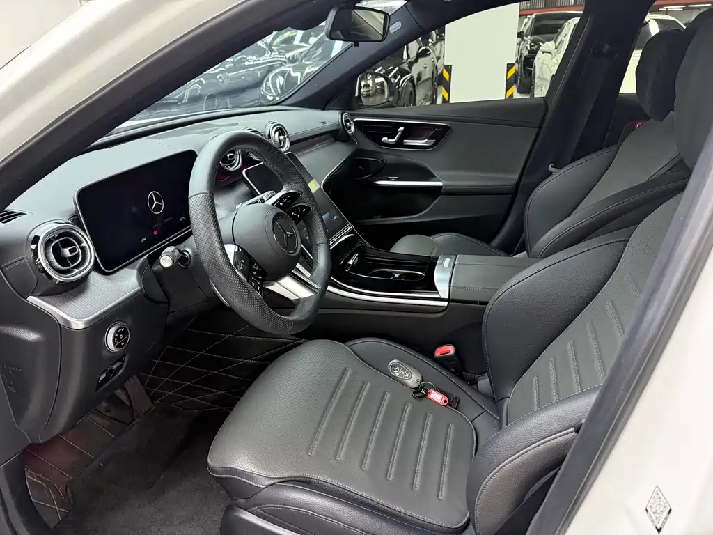 Mercedes-Benz C-Class 2023
