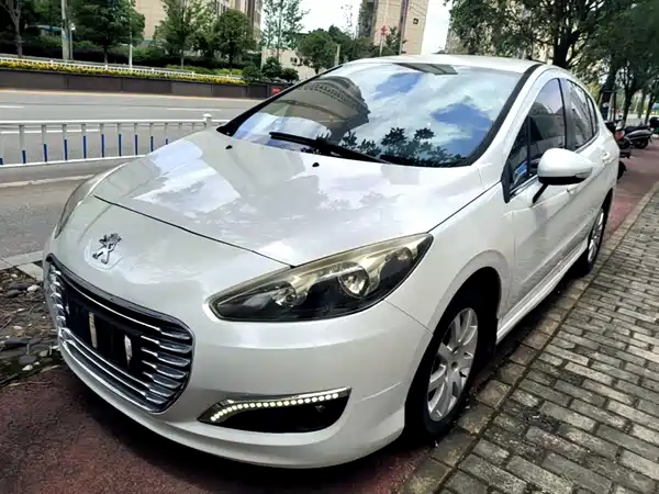 Peugeot 308 2015