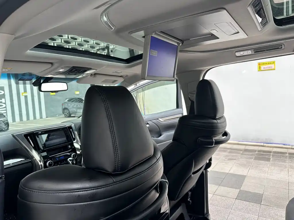 Toyota Alphard 2015 — фото 11