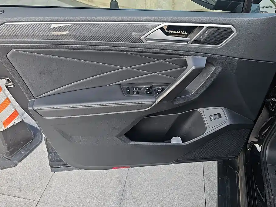 Volkswagen Tiguan L 2024