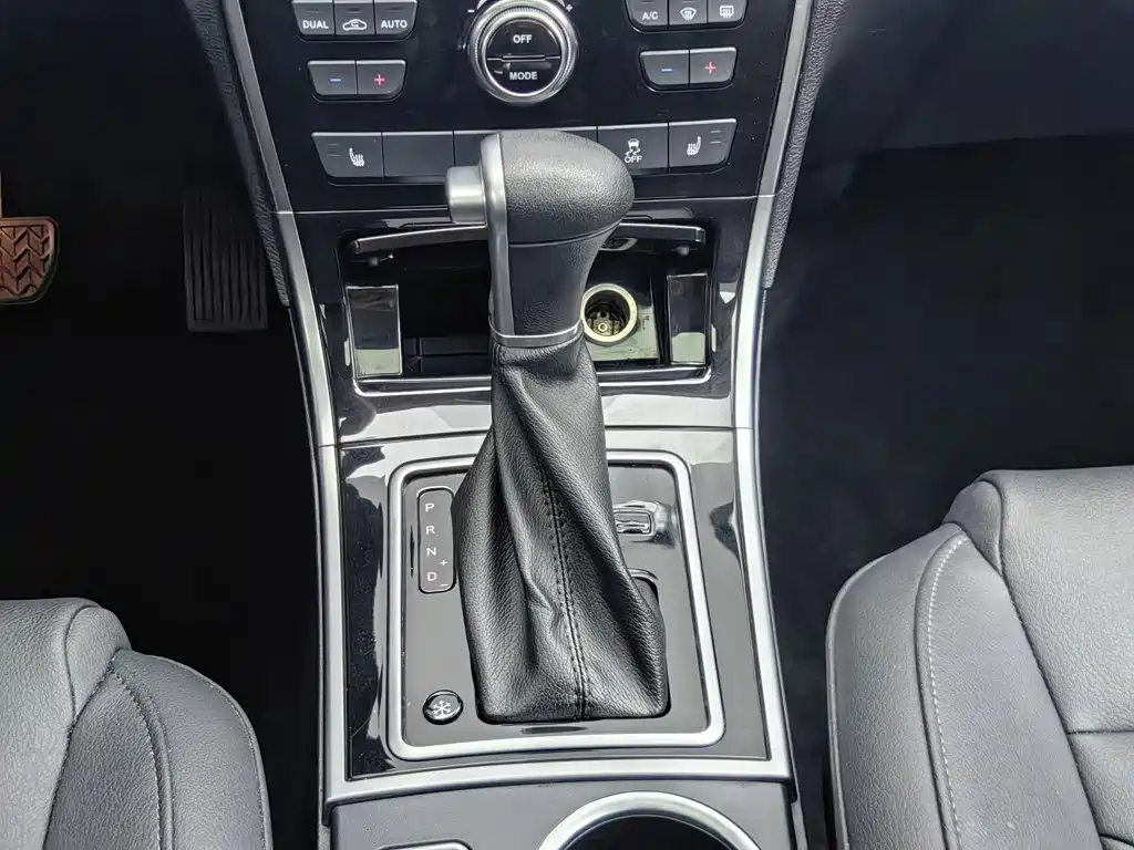 Haval H2 2015 — фото 13