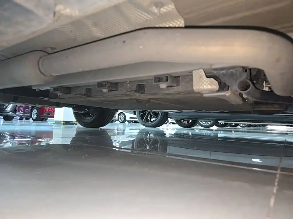 BYD Seal 05 DM-i 2025 — фото 19