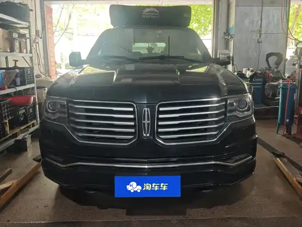 Lincoln Navigator 2017